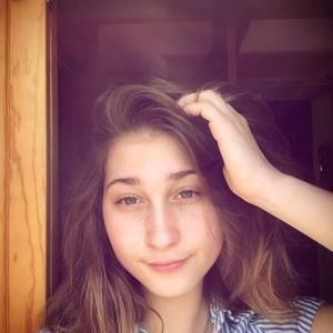 Meet your Posher, Caroline